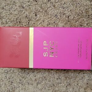SJP NYC CRUSH Eau De Parfum Spray 1.7 Fl Oz. / 50 ml NEW IN BOX